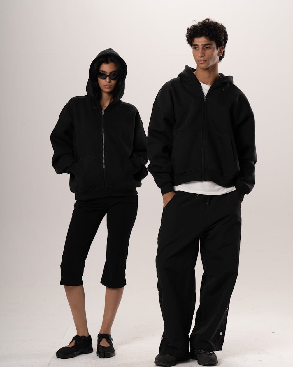 Black Basic Boxy Zip-Up Hoodie